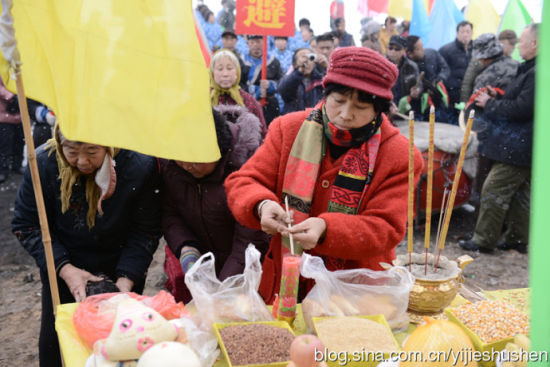 老人去世过百天去祭祀,还是第一百天去祭祀-老